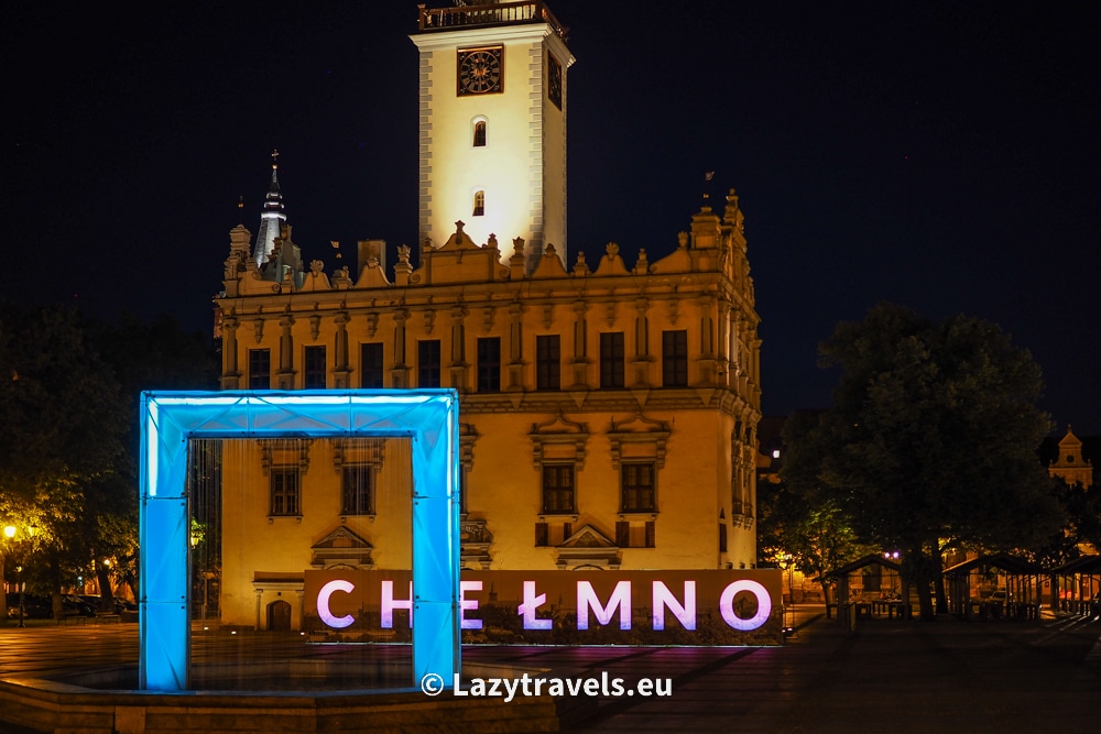 The town hall in Chełmno at night