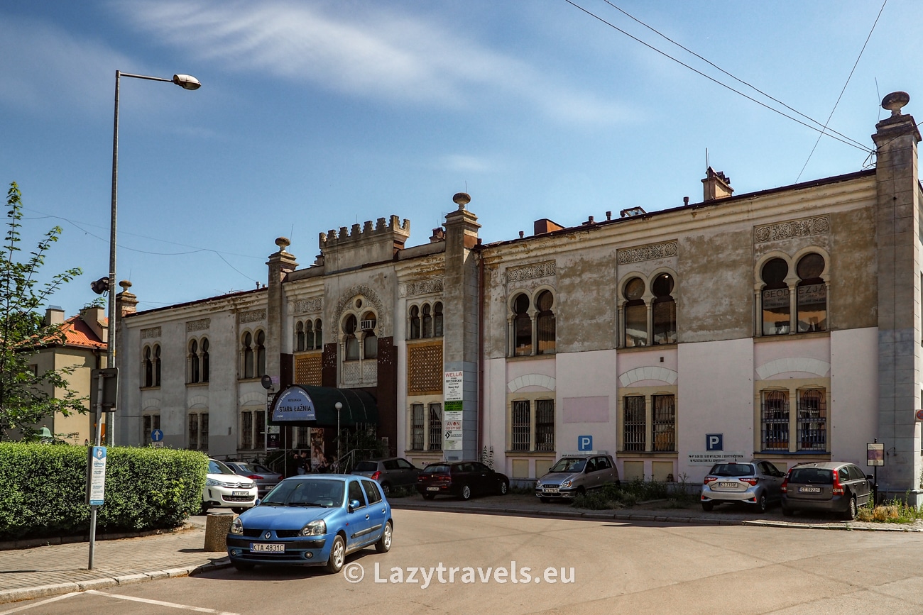 The building of the mikvah - the former Jewish bathhouse. Today it is quite dingy