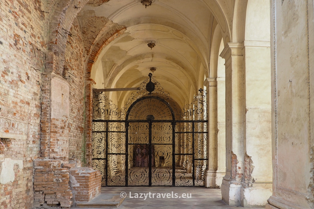 The ruined church in the Cistercian abbey. Interestingly, the metal grates that once separated the cloistered part of the temple survived the robbery and destruction.