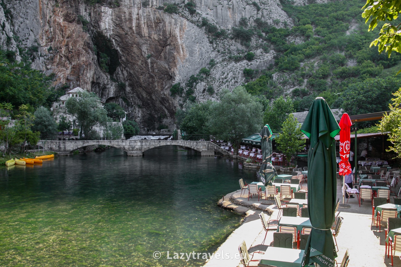 Right on the river bank there are numerous restaurants catering to the crowds of tourists visiting the monastery