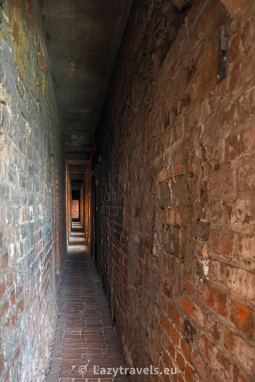 The narrow corridor on the upper level that runs around the castle is probably the last place that still bears traces of the Teutonic Knights and has never been altered.
