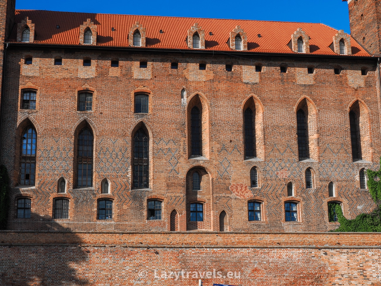 Over the centuries, the castle has been rebuilt many times. This is evident even in the placement of the windows